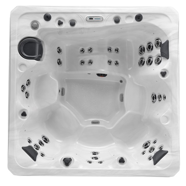 The Hollywood Celebrity Elite Collection Hot Tub/Spa